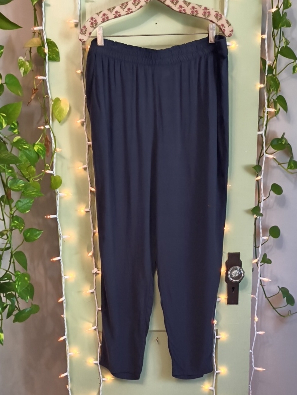 Women's Divided Navy Blue Super Lightweight Viscose Haram Pants 16